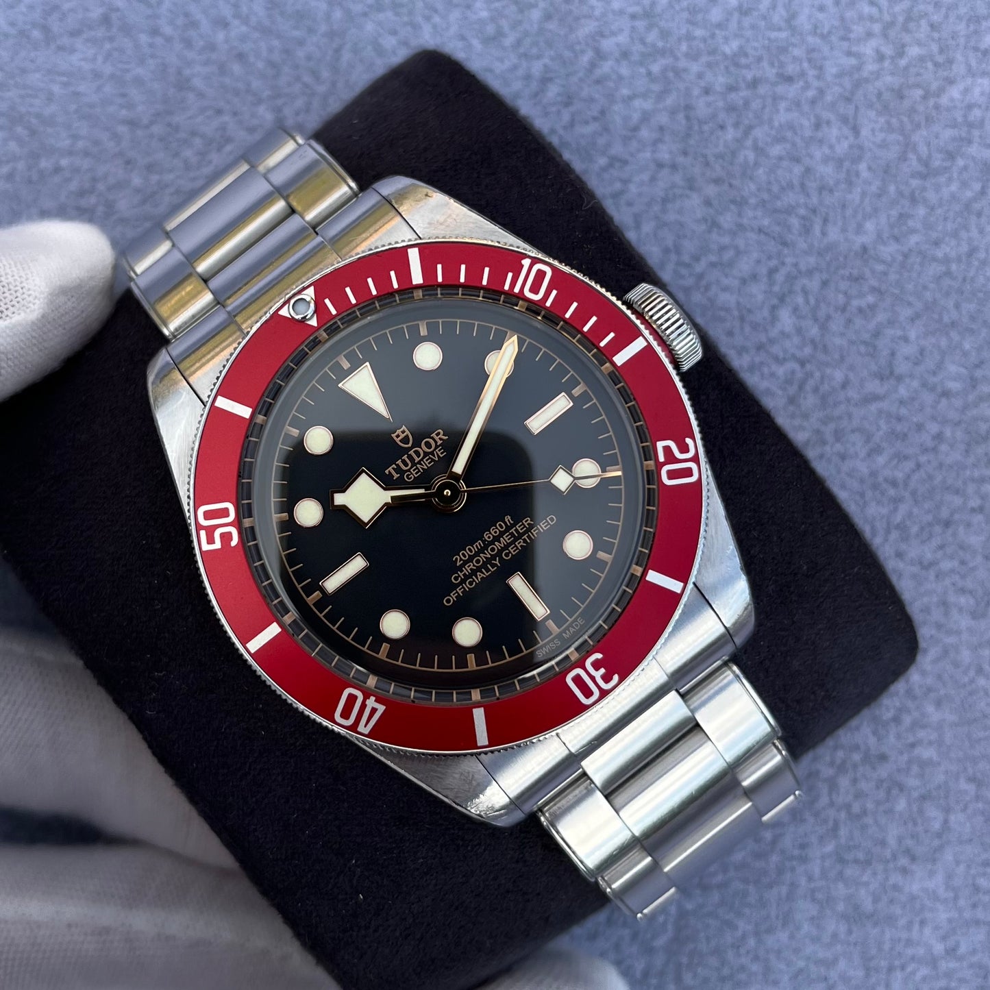 SOLD Tudor Black Bay 79230R / 79230R-001 Burgundy Red