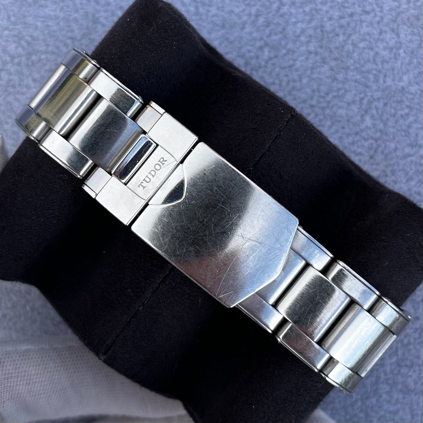 SOLD Tudor Black Bay 79230R / 79230R-001 Burgundy Red