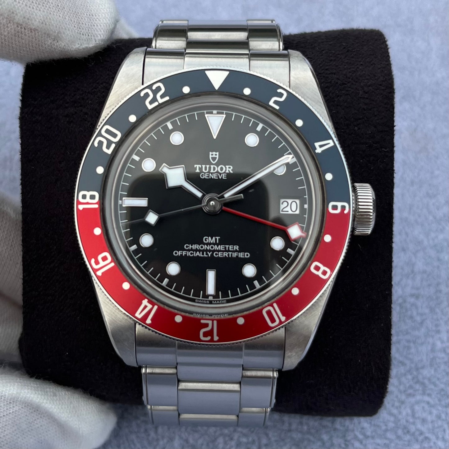 SOLD / ON REQUEST Tudor Black Bay GMT Pepsi M79830RB-0001