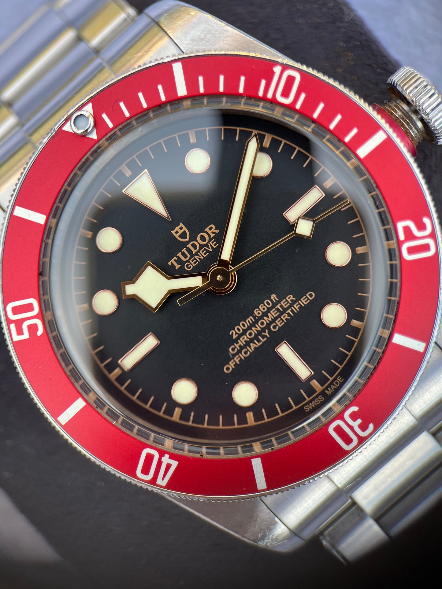 SOLD Tudor Black Bay 79230R / 79230R-001 Burgundy Red