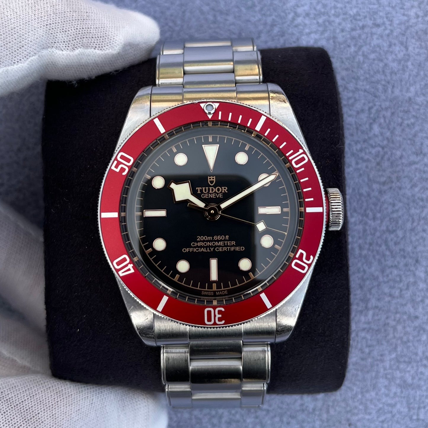 SOLD Tudor Black Bay 79230R / 79230R-001 Burgundy Red