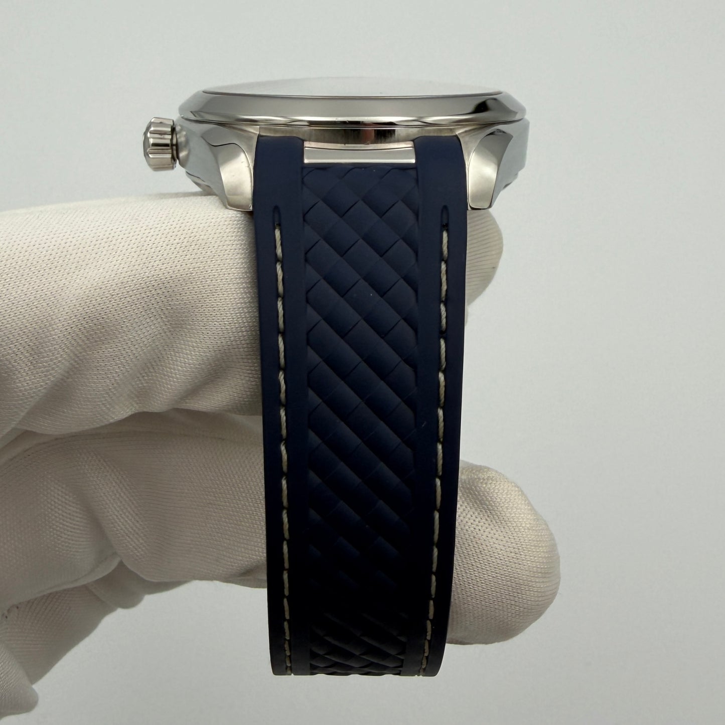Omega Seamaster Aqua Terra 41mm Grey Dial Blue Rubber Strap 220.12.41.21.06.001