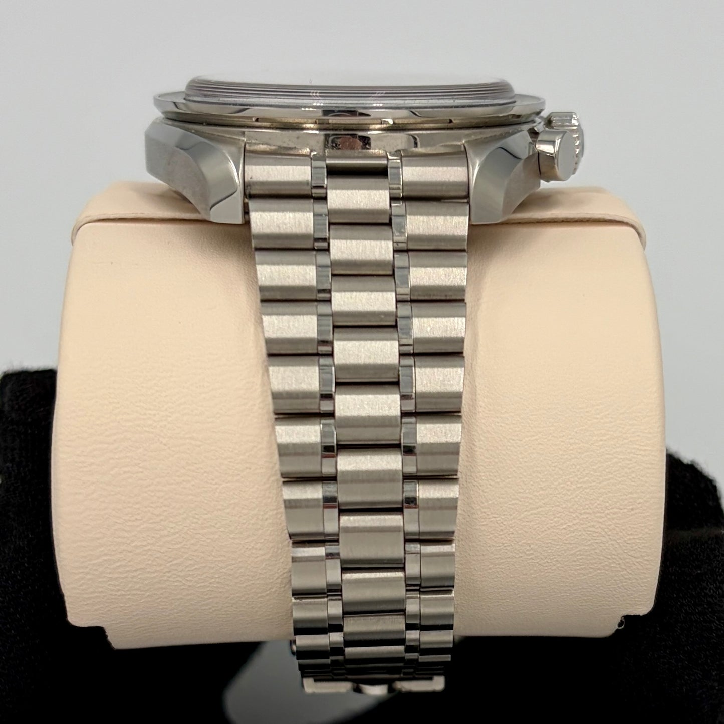 SOLD / ON REQUEST Omega Speedmaster Chronoscope 2023 Full Set 329.30.43.51.03.001
