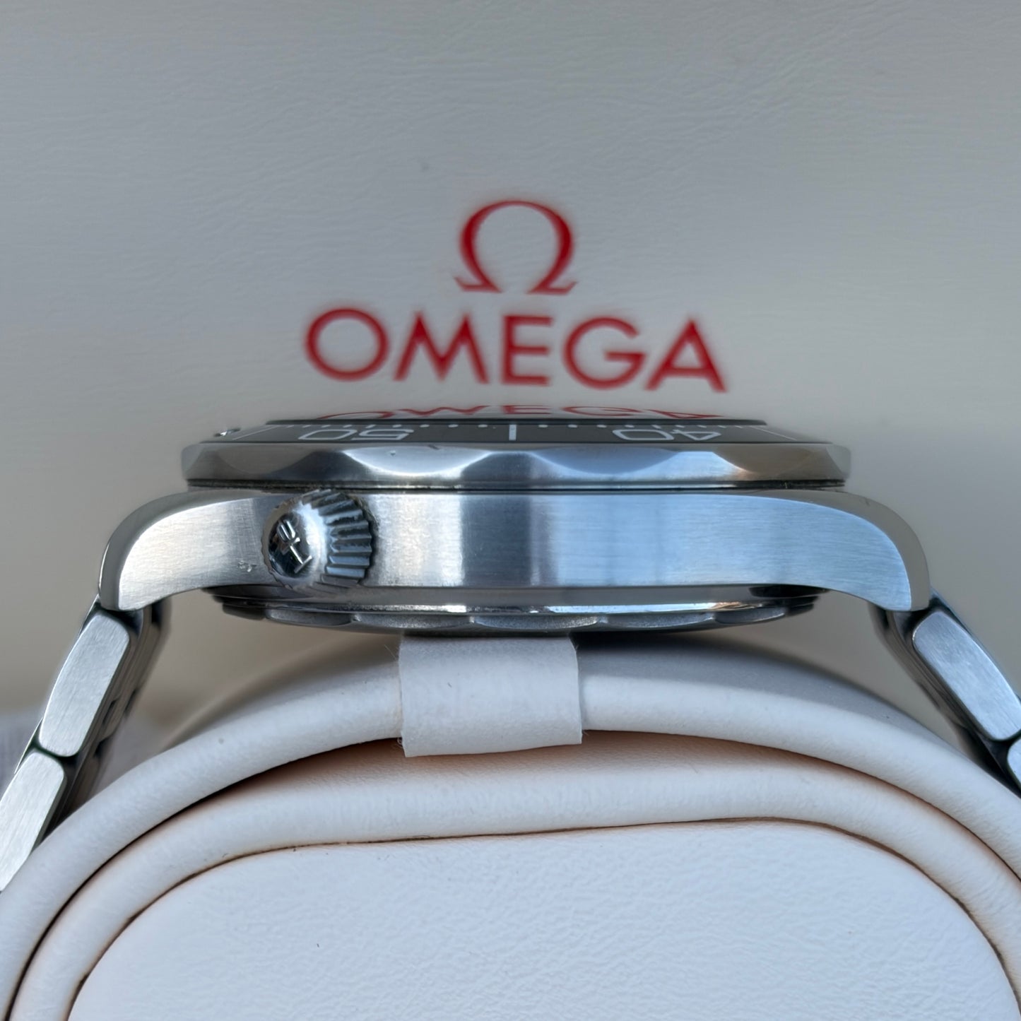 Omega Seamaster Diver 300m Year 2018 Black Dial Full Set 210.30.42.200