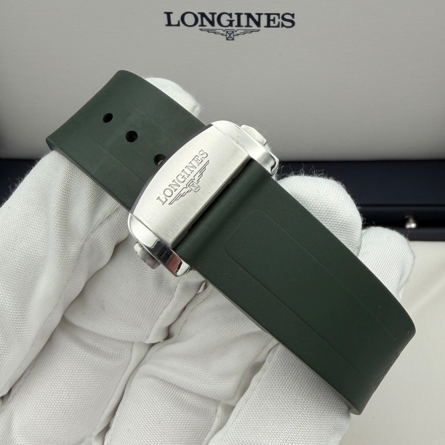 Longines Conquest 41mm Green Dial Green Rubber Strap L3.830.4.02.9 Automatic L888.5 Year 2026