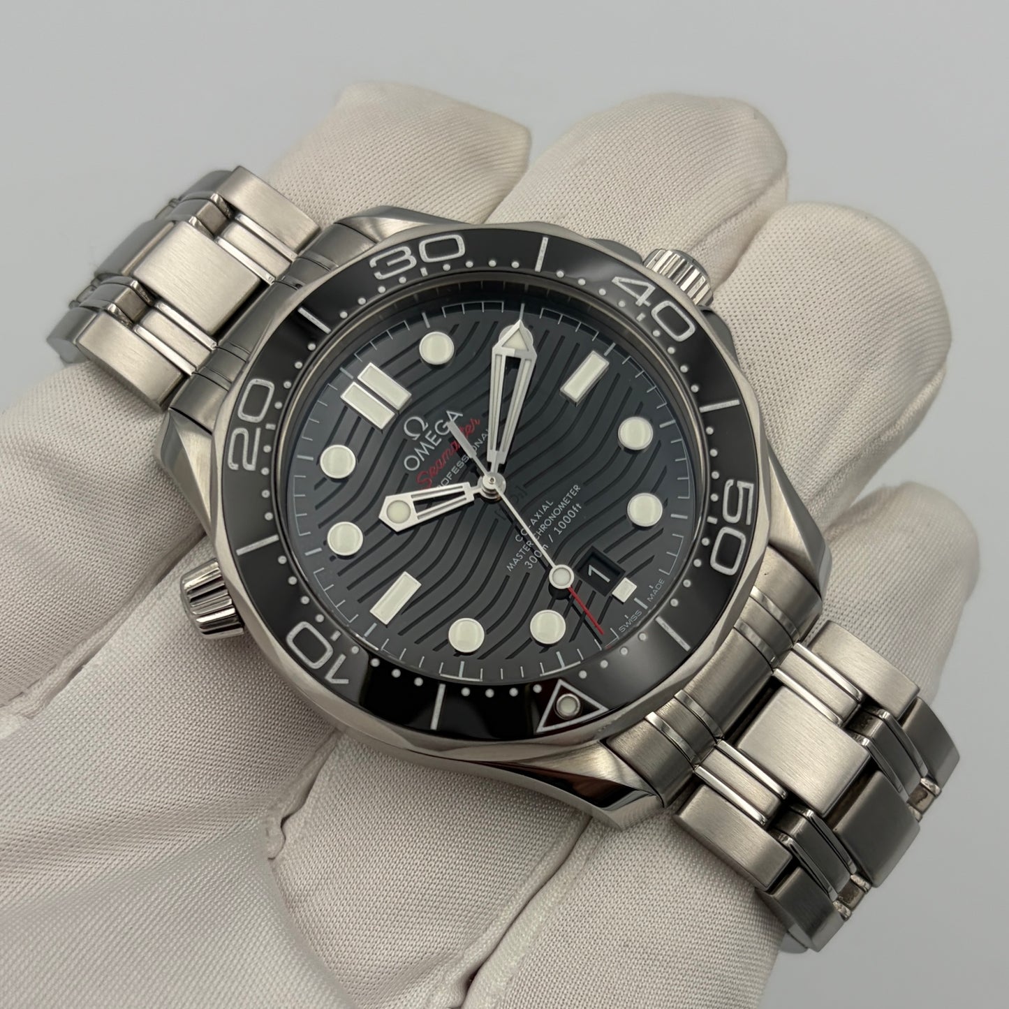 Omega Seamaster Black Dial 210.30.42.20.01.001 box & papers year 2022