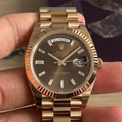 Rolex Day-Date 40 Everose Gold Chocolate Dial 228235 – Full Set New Year 2023