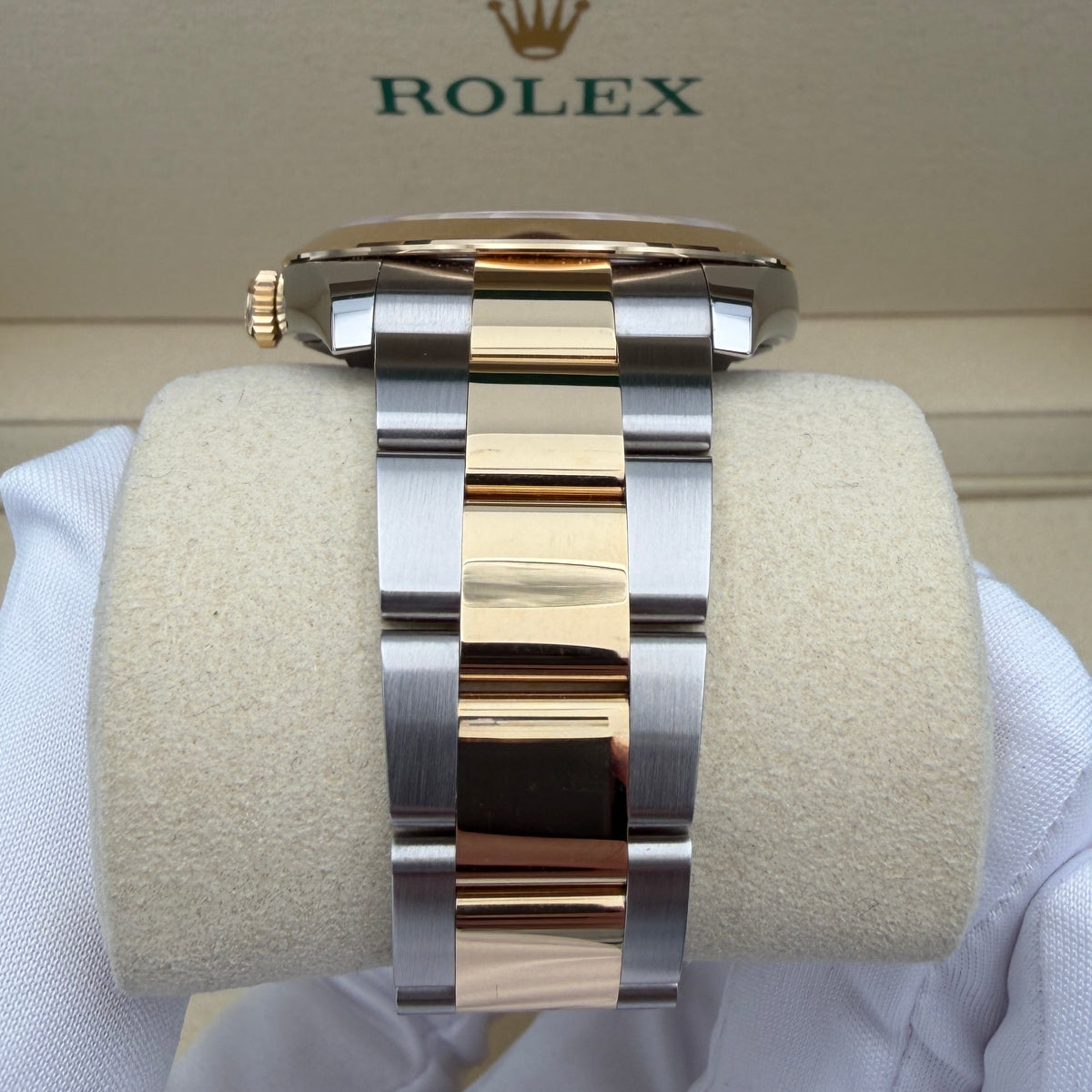 Rolex Datejust 41 Olive Green Dial Yellow Rolesor 126303-0023 Box and Papers 2026