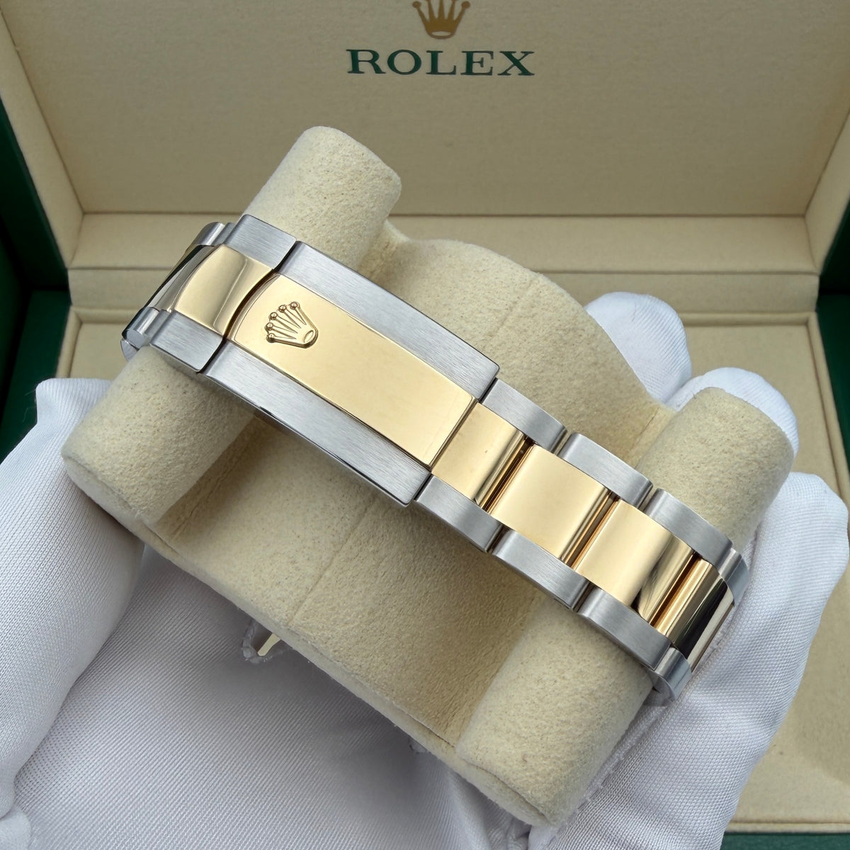 Rolex Datejust 41 Olive Green Dial Yellow Rolesor 126303-0023 Box and Papers 2026