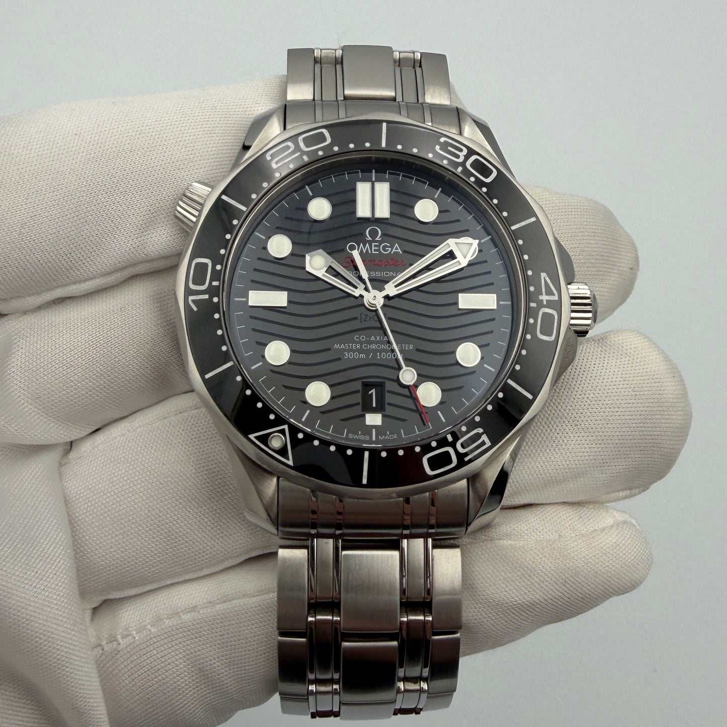 Omega Seamaster Black Dial 210.30.42.20.01.001 box & papers year 2022