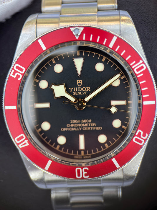 SOLD Tudor Black Bay 79230R / 79230R-001 Burgundy Red