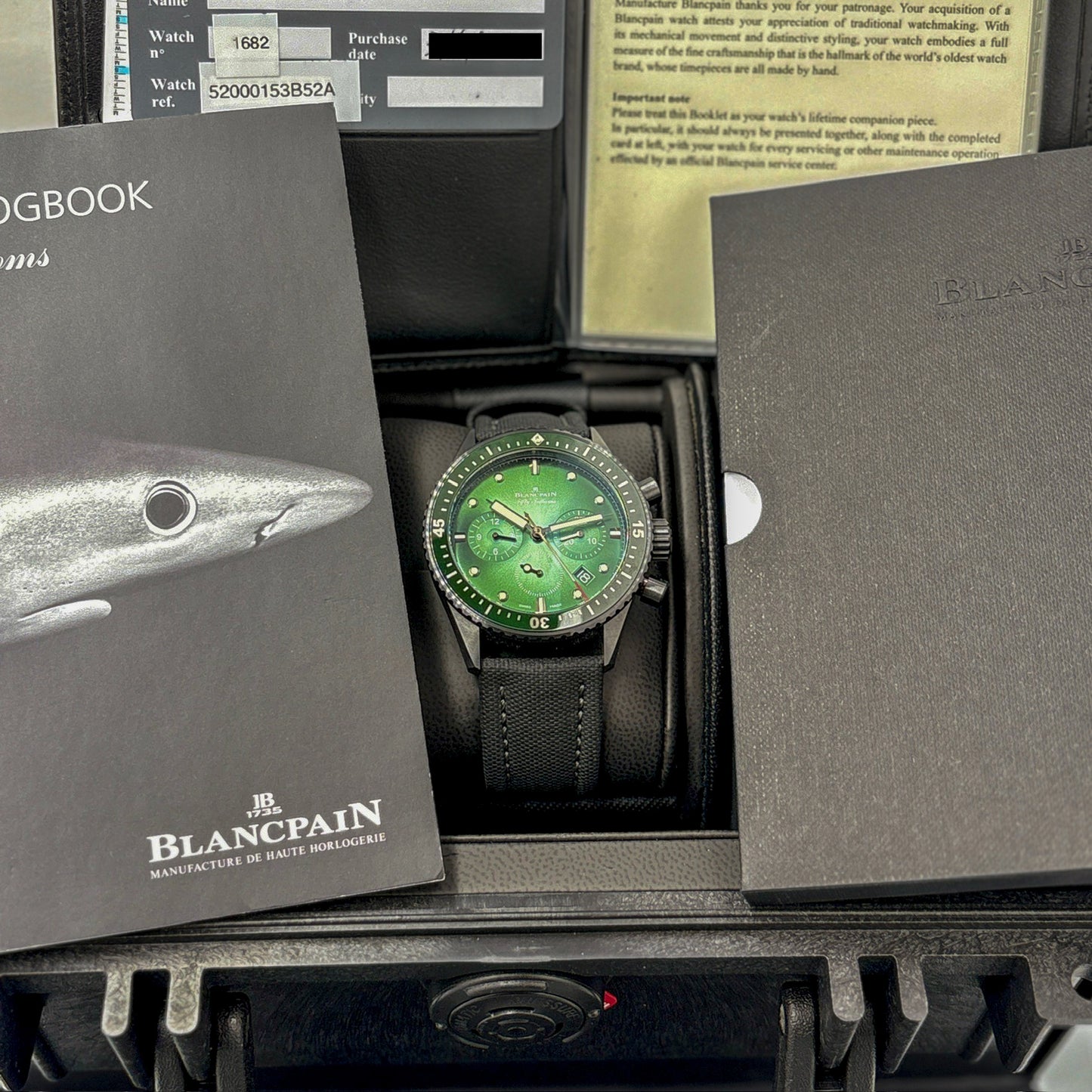 Blancpain Fifty Fathoms
Bathyscaphe Chronograph Green Dial
Ceramic Bezel 5200-0153-NABA Year 2023 Full Set
