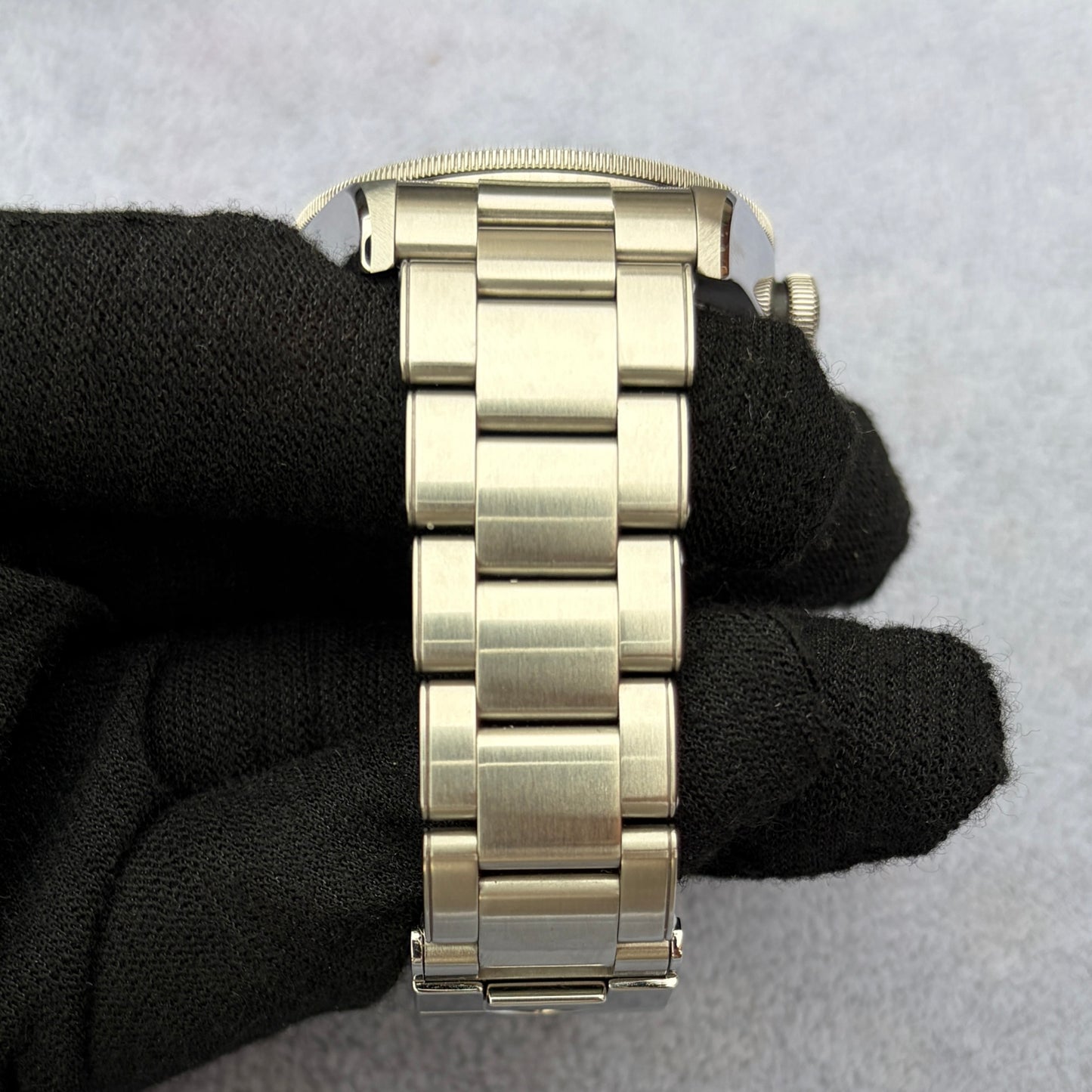 SOLD / ON REQUEST Tudor Black Bay Harrods Green Dial Special Edition 79230G Full Set