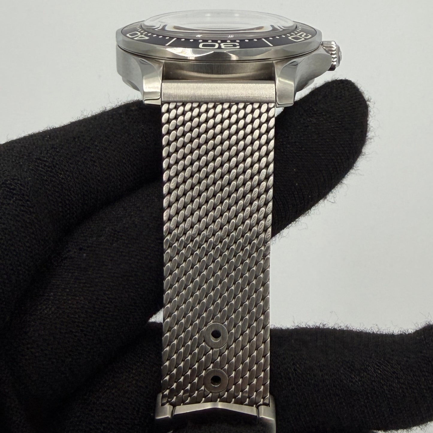 SOLD / ON REQUEST Omega Seamaster 300M James Bond 007 60th Anniversary 42MM 210.30.42.20.03.002 Year 2023 Full Set