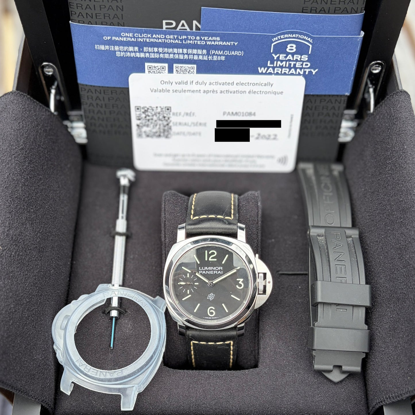 Panerai Luminor Base Logo PAM1084 Black dial 3 days 44mm 2022