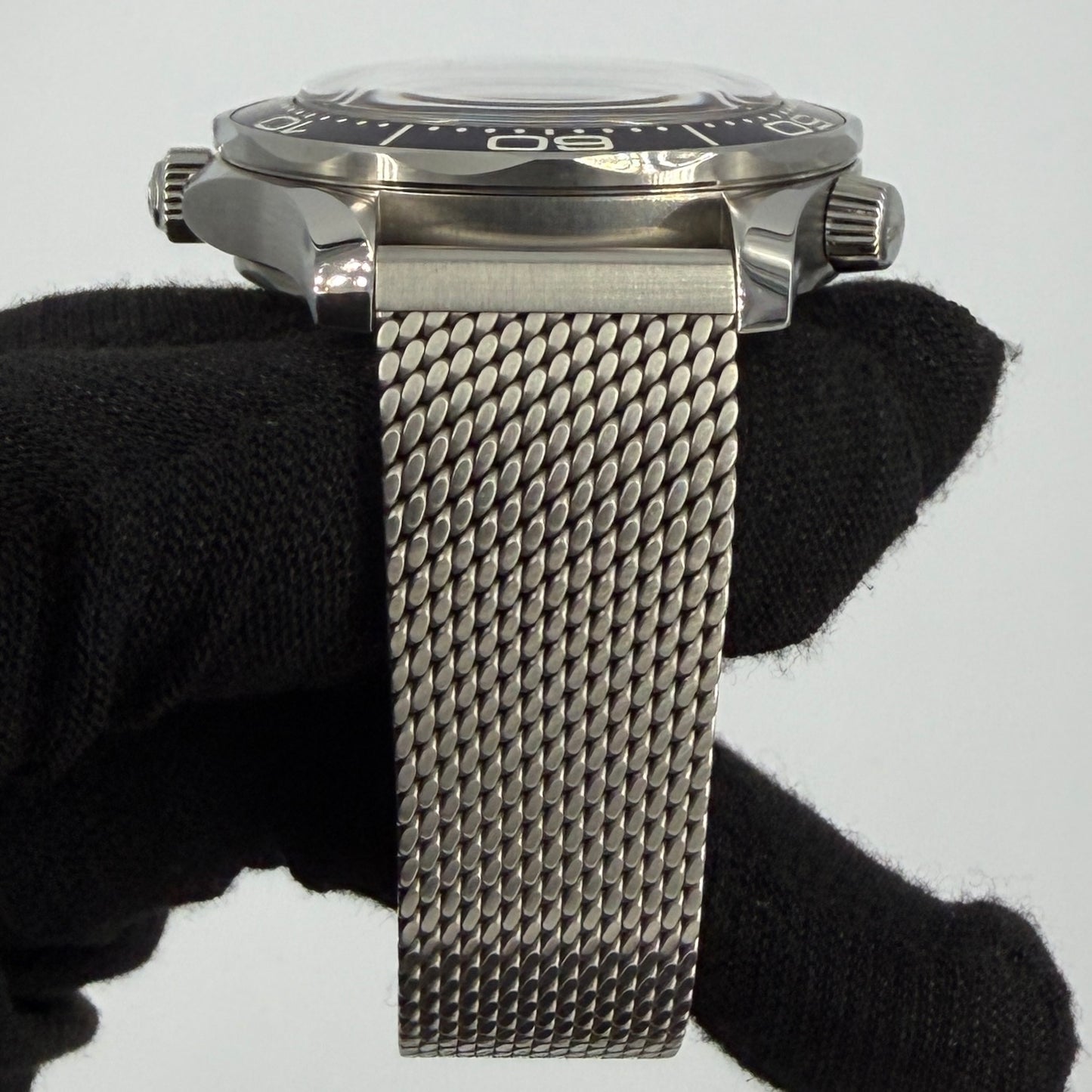 SOLD / ON REQUEST Omega Seamaster 300M James Bond 007 60th Anniversary 42MM 210.30.42.20.03.002 Year 2023 Full Set