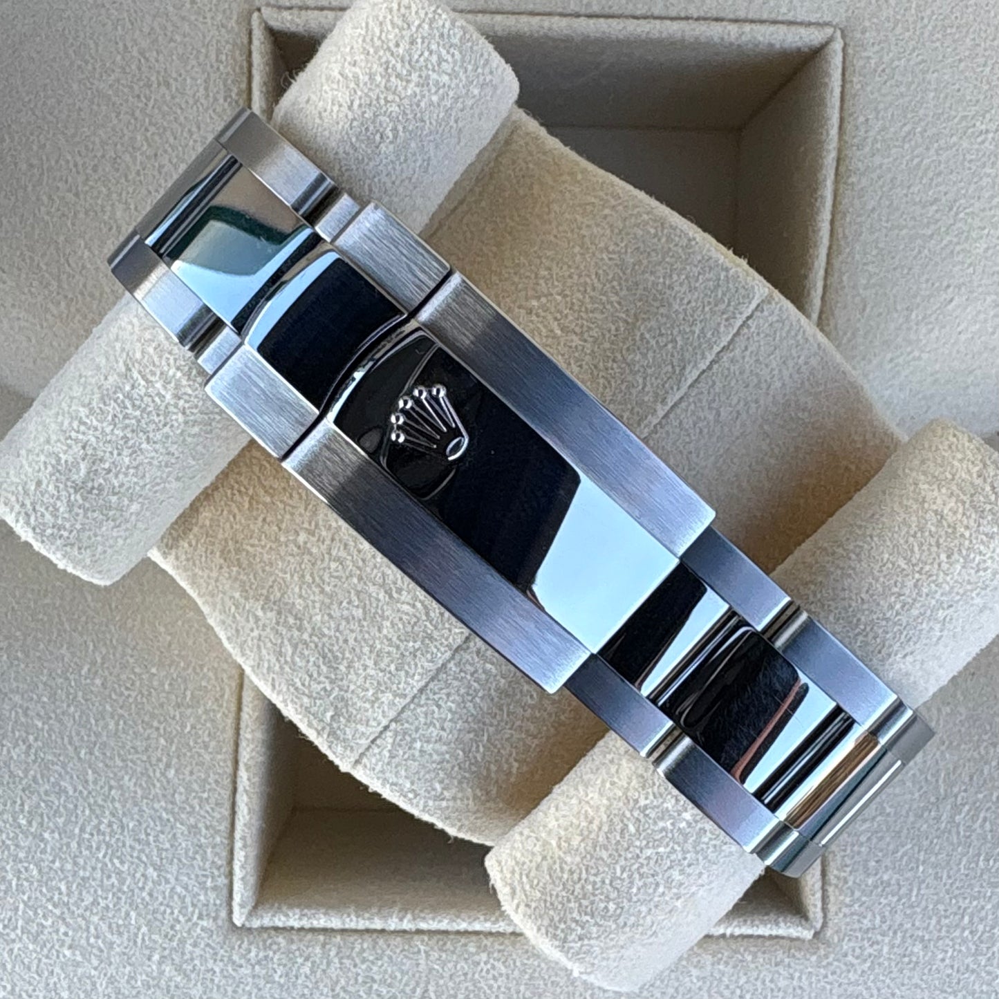 SOLD / ON REQUEST Rolex Milgauss Black Dial Green Crystal 116400GV Year 2020