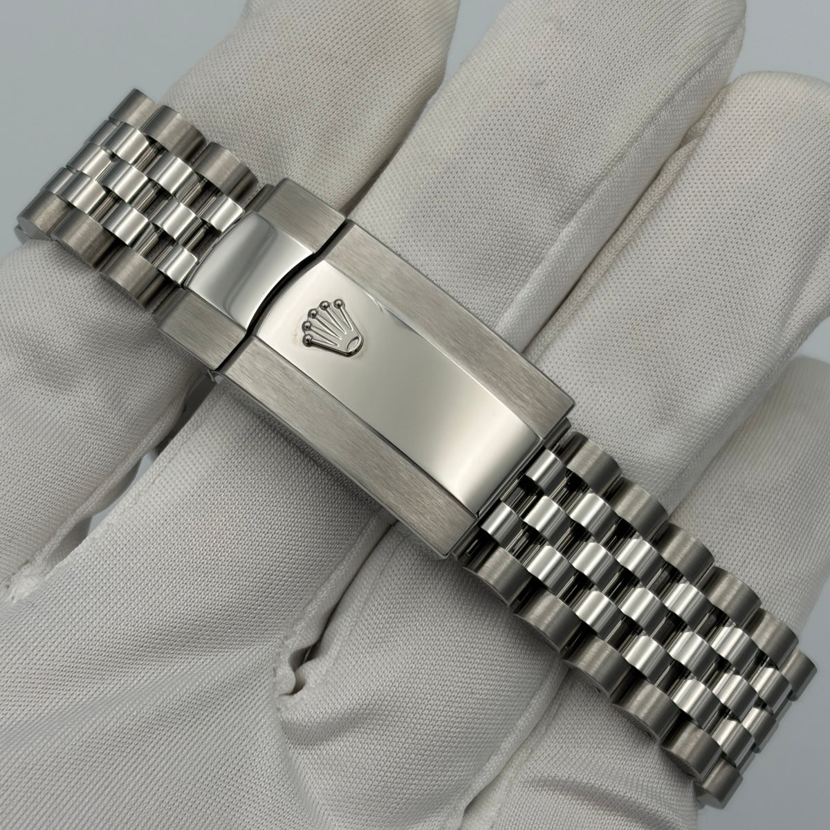 SOLD / ON REQUEST Rolex Datejust 36mm 126200 Wimbledon Slate Gray Roman Dial Jubilee Bracelet Year 2026 Box & Papers