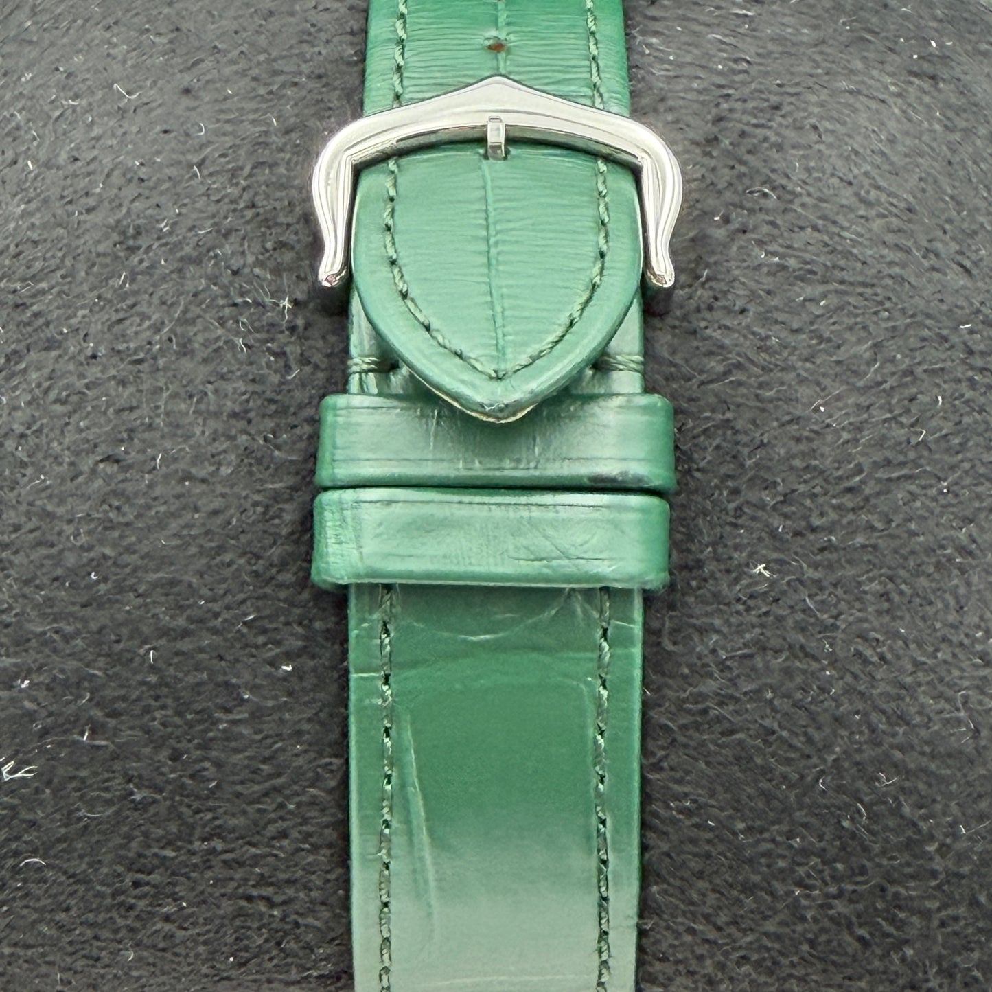 SOLD / ON REQUEST Cartier Tank Must De Cartier WSTA0115 Green Dial 2025 Full Set