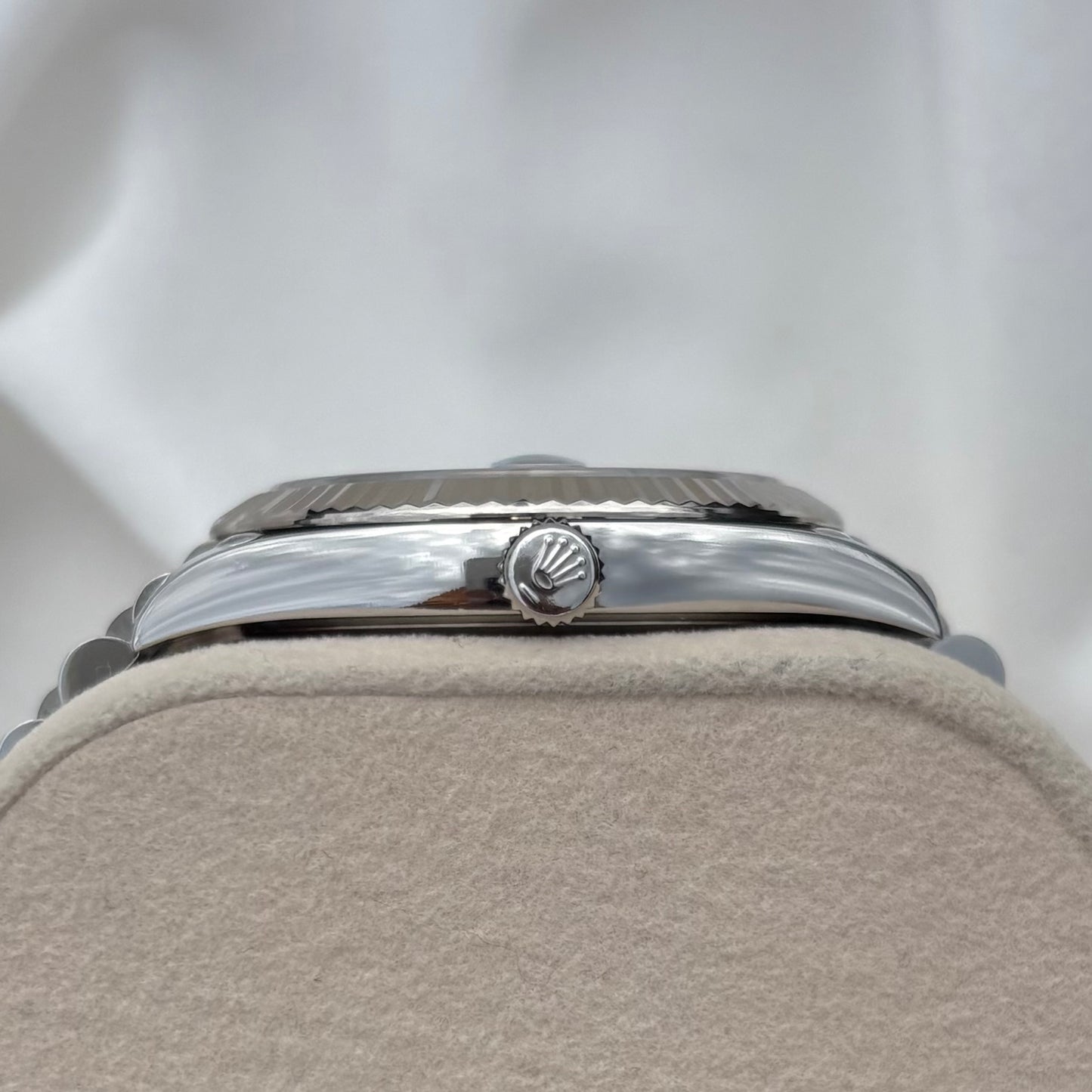 Rolex Datejust 41 Azzurro Blue Dial Roman Numeral Jubilee Bracelet