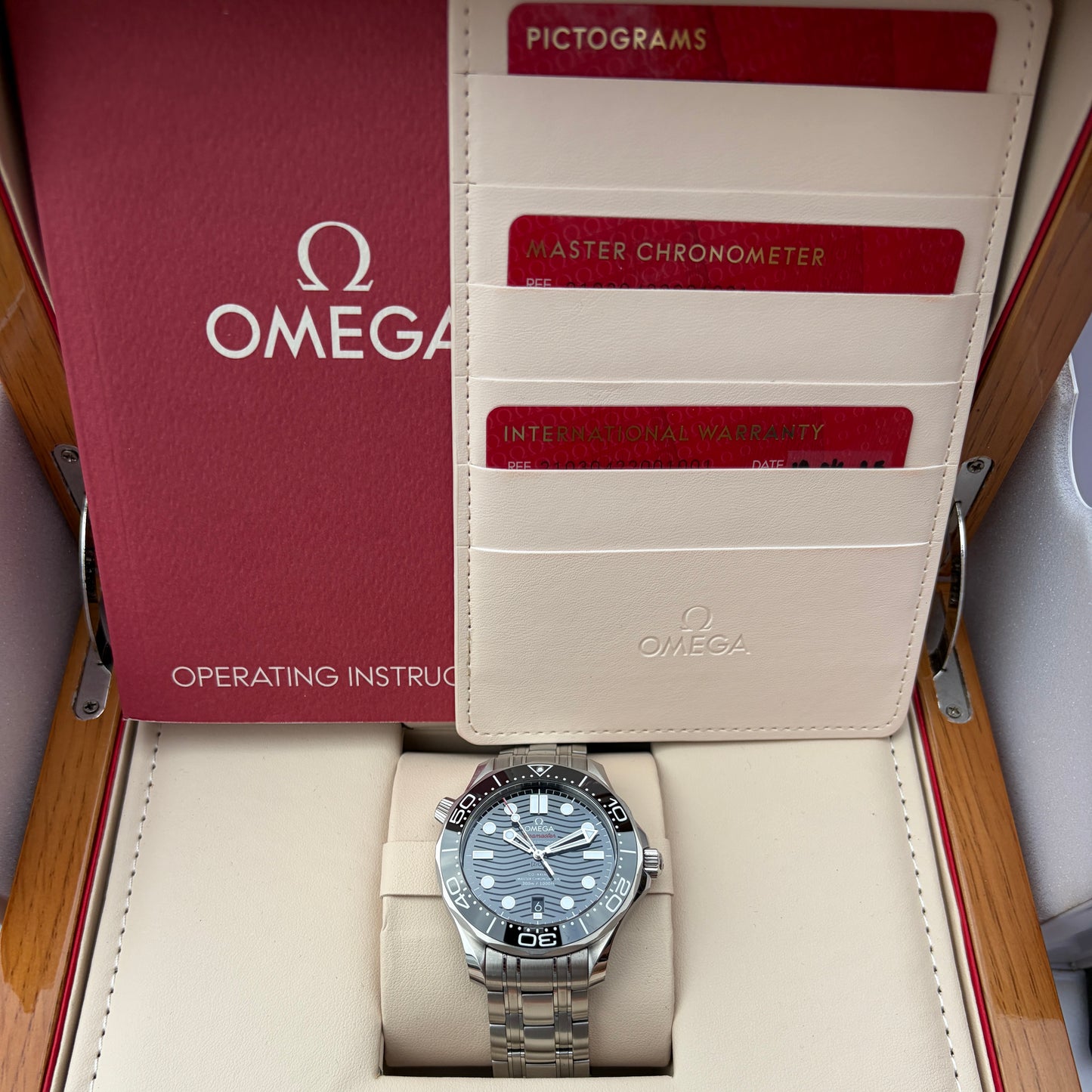 SOLD / ON REQUEST Omega Seamaster Black Dial 210.30.42.20.01.001 year 2025 full set
