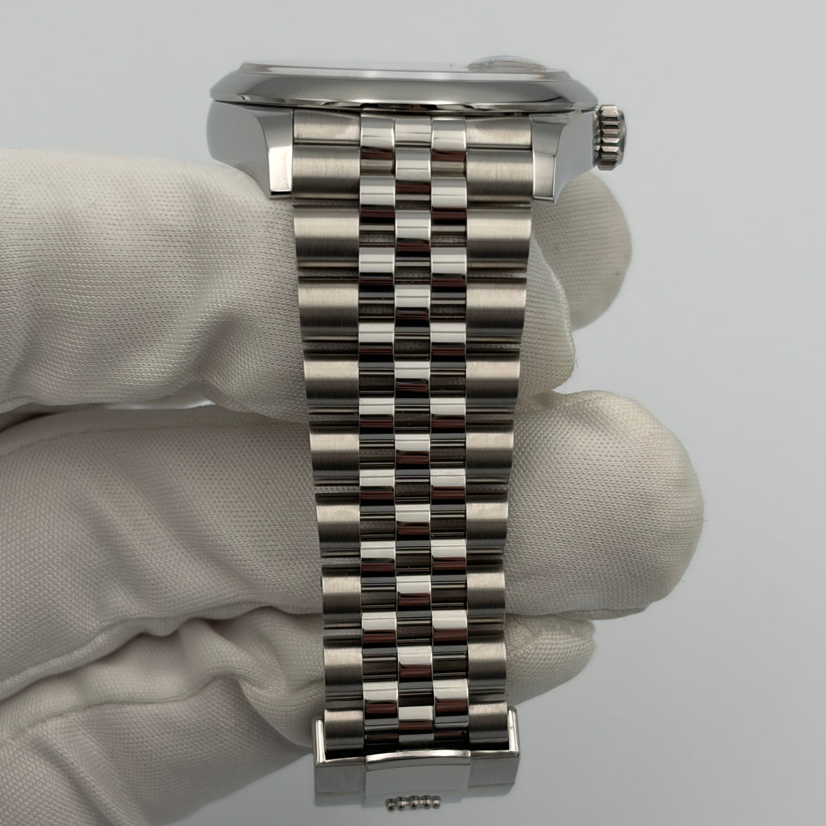 SOLD / ON REQUEST Rolex Datejust 36mm 126200 Wimbledon Slate Gray Roman Dial Jubilee Bracelet Year 2026 Box & Papers