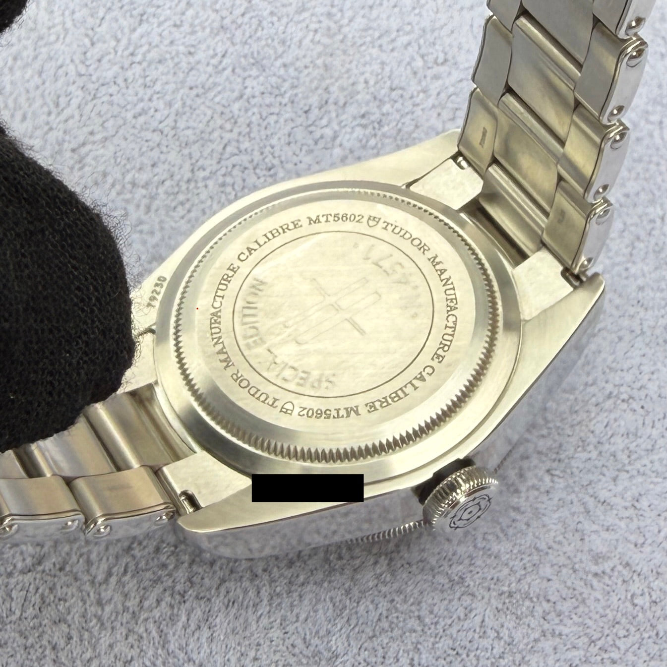 SOLD / ON REQUEST Tudor Black Bay Harrods Green Dial Special Edition 79230G Full Set
