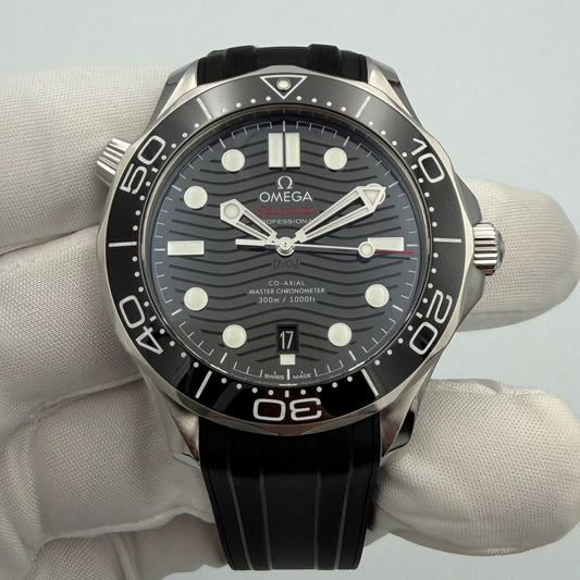 Omega Seamaster Diver 300M Co-Axial Master Chronometer 42mm 210.32.42.20.01.001