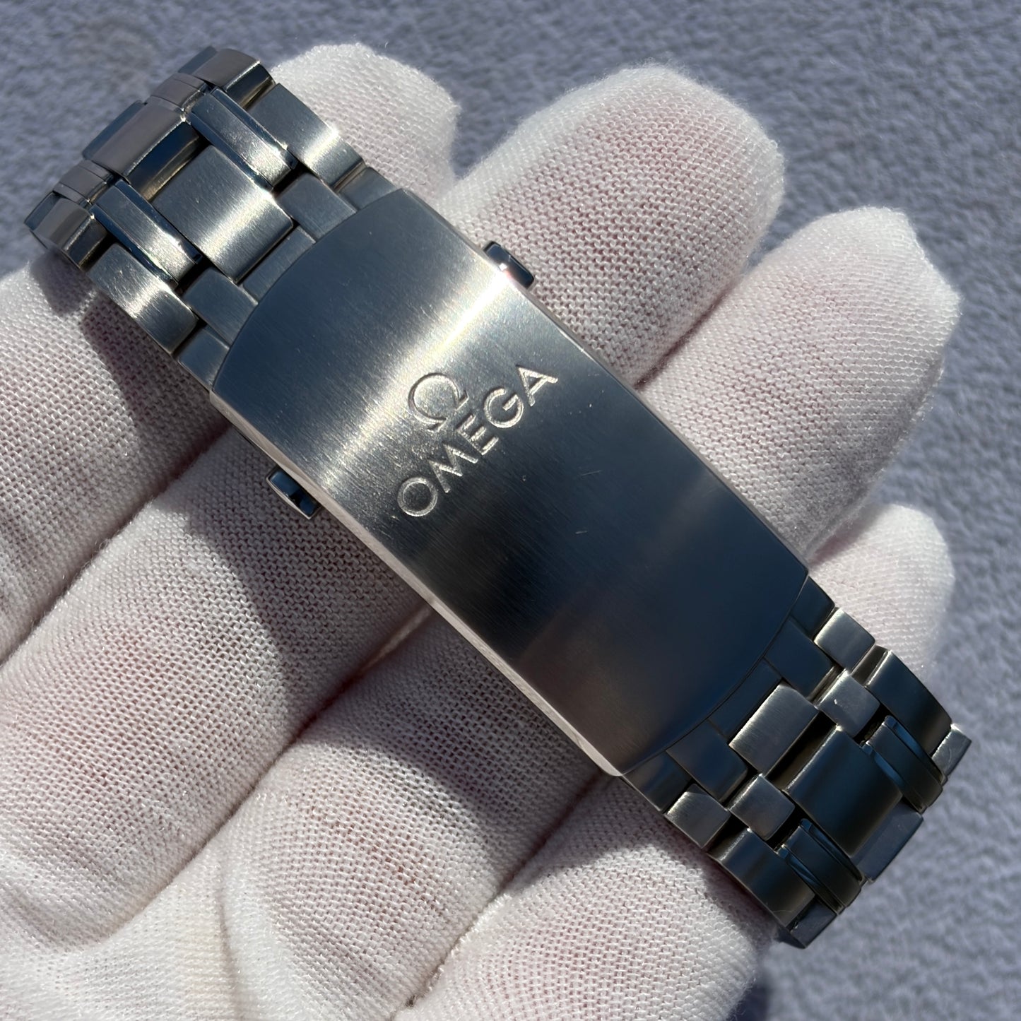 Omega Seamaster Diver 300M 42mm Blue Wave Dial Master Chronometer - Full Set, Excellent Condition | Ref. 210.30.42.20.03.001 Year 2020