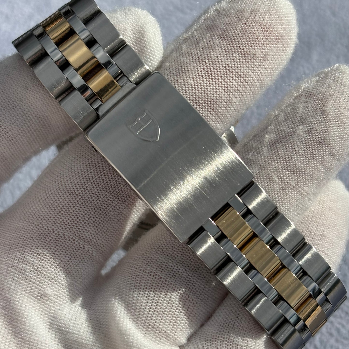 SOLD / ON REQUEST Tudor Classic M23013-0016